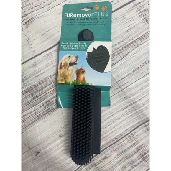 FURemover Plus Pet Hair & Lint Removal Brush  Handheld‎  New in Package - Picture 1 of 2